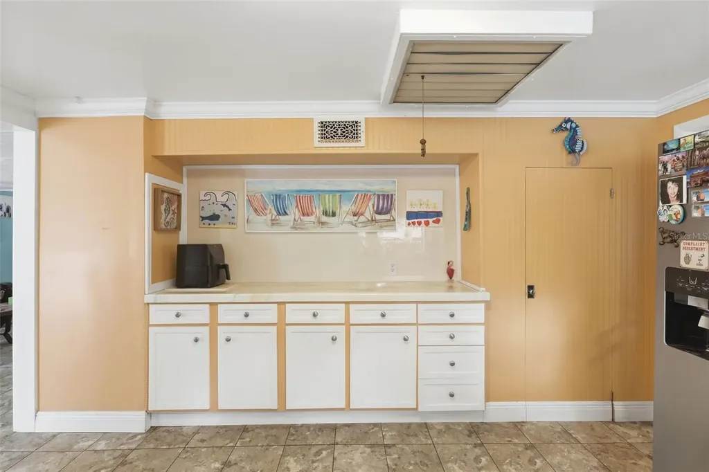 460 Alhambra Avenue De Leon Springs FL 32130