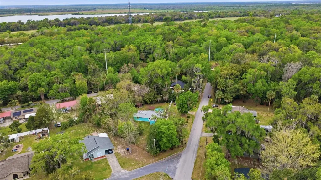 460 Alhambra Avenue De Leon Springs FL 32130
