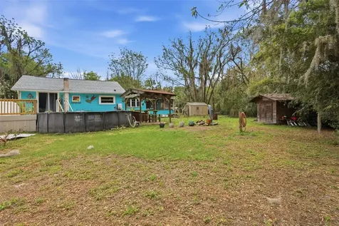 460 Alhambra Avenue De Leon Springs FL 32130