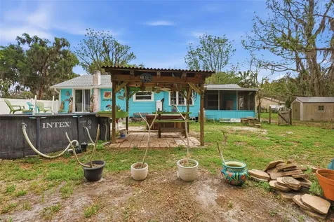 460 Alhambra Avenue De Leon Springs FL 32130