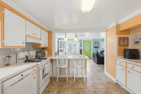 460 Alhambra Avenue De Leon Springs FL 32130