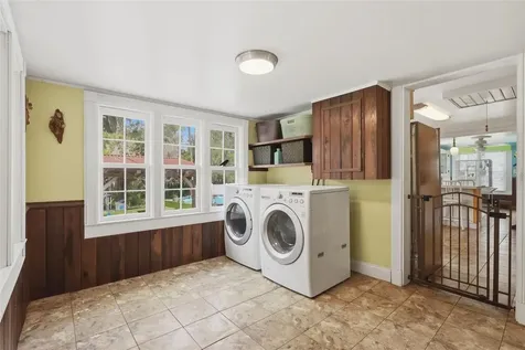 460 Alhambra Avenue De Leon Springs FL 32130
