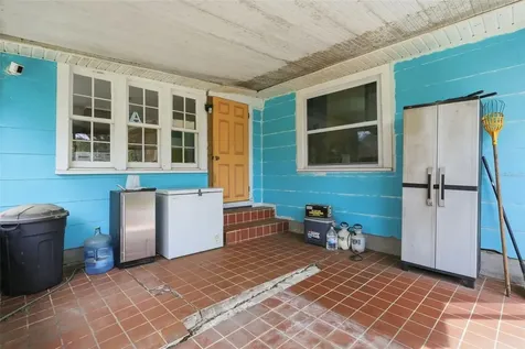 460 Alhambra Avenue De Leon Springs FL 32130