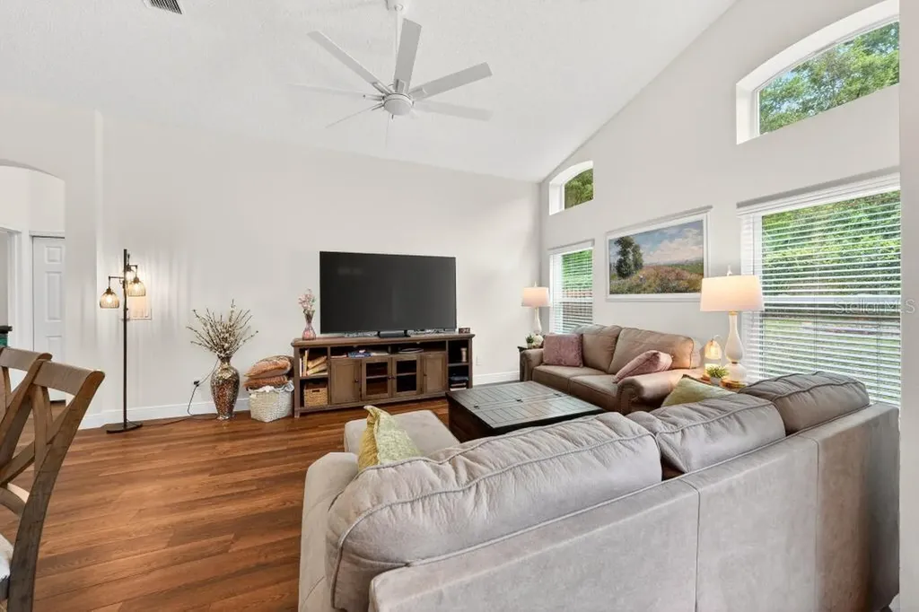 5477 Glen Oak Place Sanford FL 32771