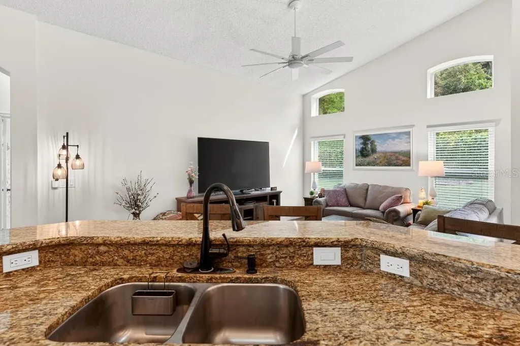 5477 Glen Oak Place Sanford FL 32771