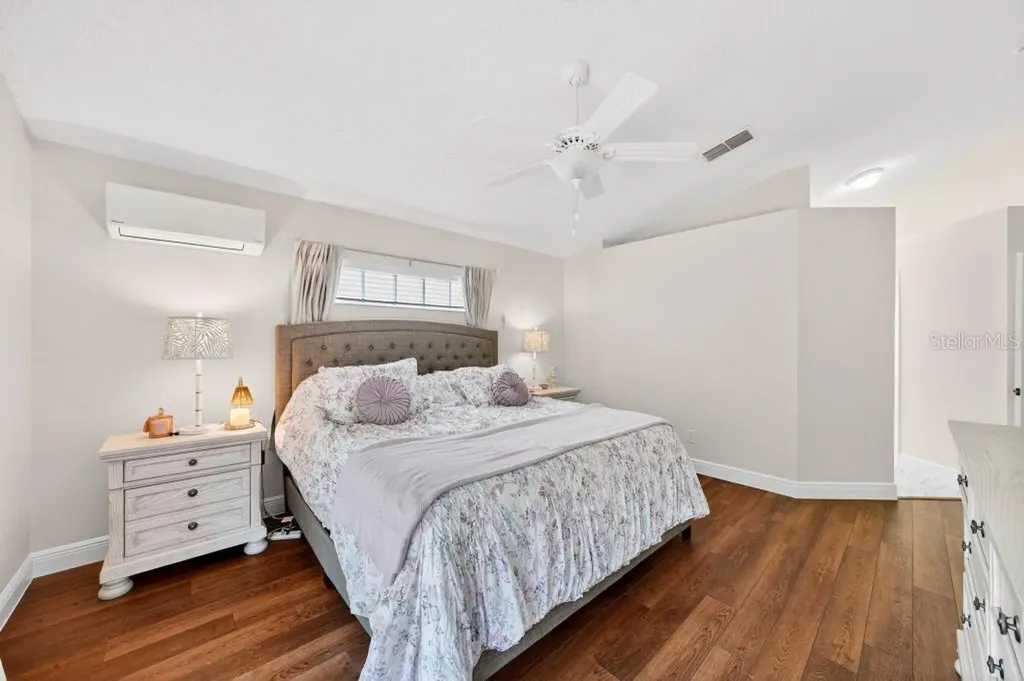 5477 Glen Oak Place Sanford FL 32771