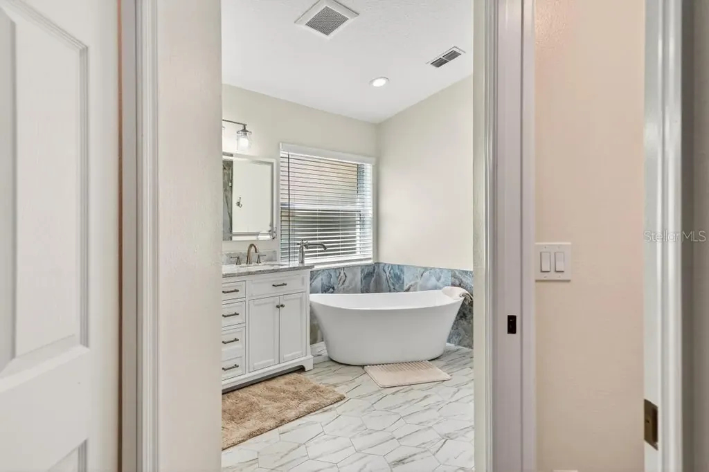 5477 Glen Oak Place Sanford FL 32771