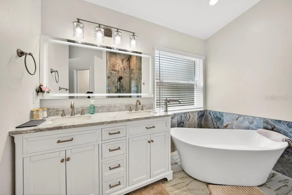 5477 Glen Oak Place Sanford FL 32771