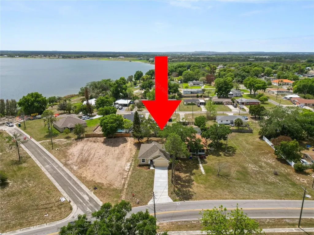 790 Eagle Avenue E Eagle Lake FL 33839