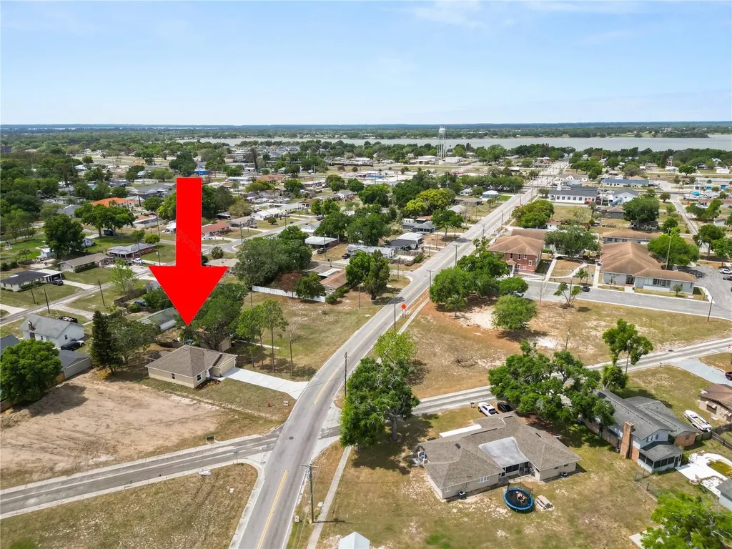 790 Eagle Avenue E Eagle Lake FL 33839