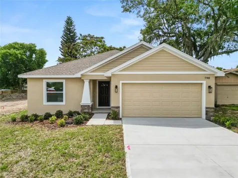 790 Eagle Avenue E Eagle Lake FL 33839