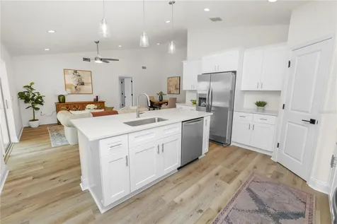 790 Eagle Avenue E Eagle Lake FL 33839