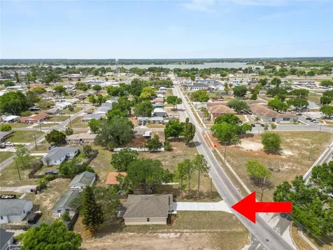 790 Eagle Avenue E Eagle Lake FL 33839