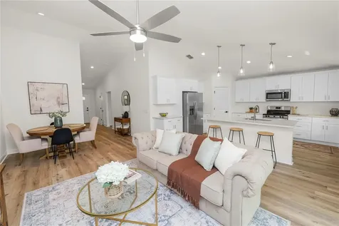 790 Eagle Avenue E Eagle Lake FL 33839
