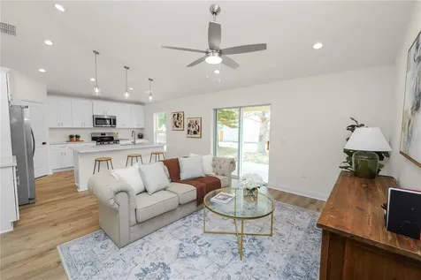 790 Eagle Avenue E Eagle Lake FL 33839