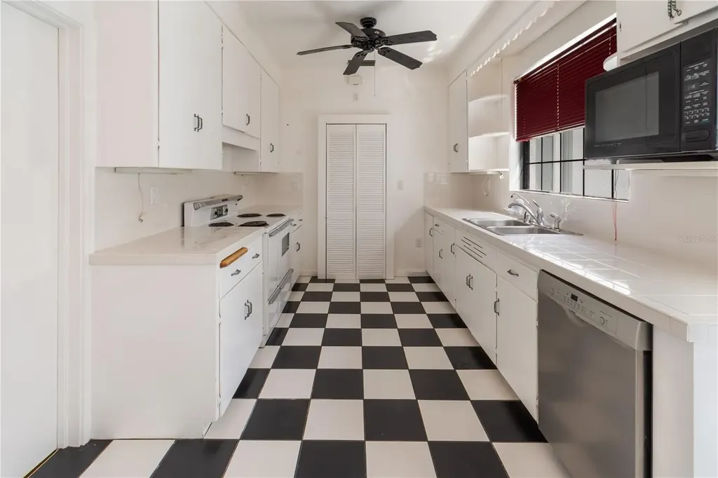 420 E Bullard Avenue Lake Wales FL 33853