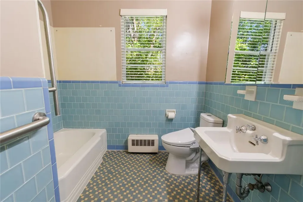 420 E Bullard Avenue Lake Wales FL 33853