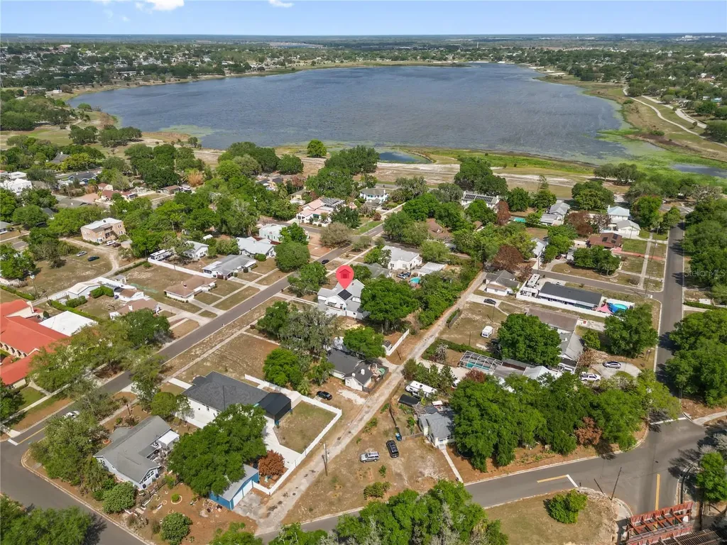 420 E Bullard Avenue Lake Wales FL 33853