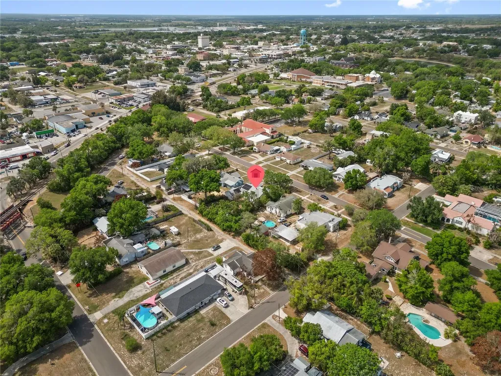 420 E Bullard Avenue Lake Wales FL 33853