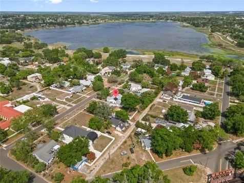 420 E Bullard Avenue Lake Wales FL 33853