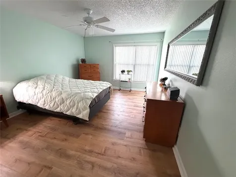 8805 41st Way N Pinellas Park FL 33782