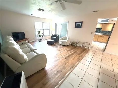 8805 41st Way N Pinellas Park FL 33782