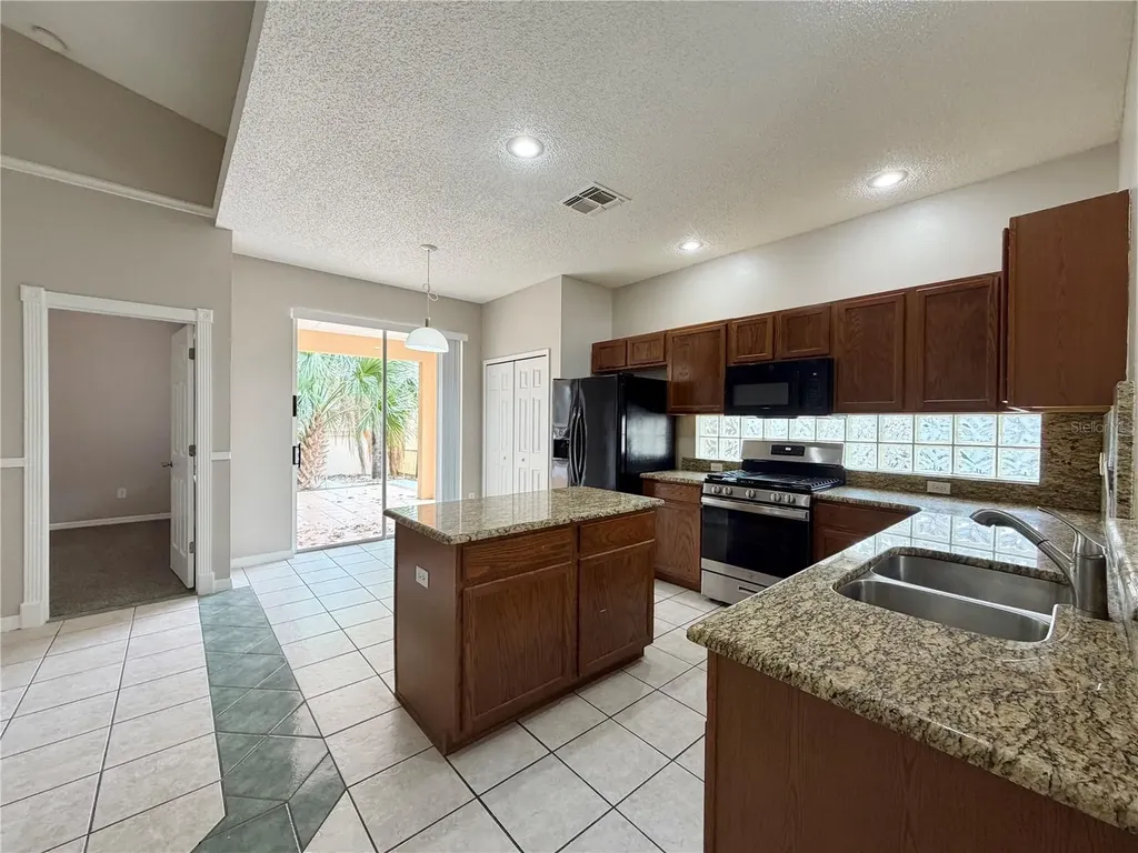 848 Obo Drive Davenport FL 33896