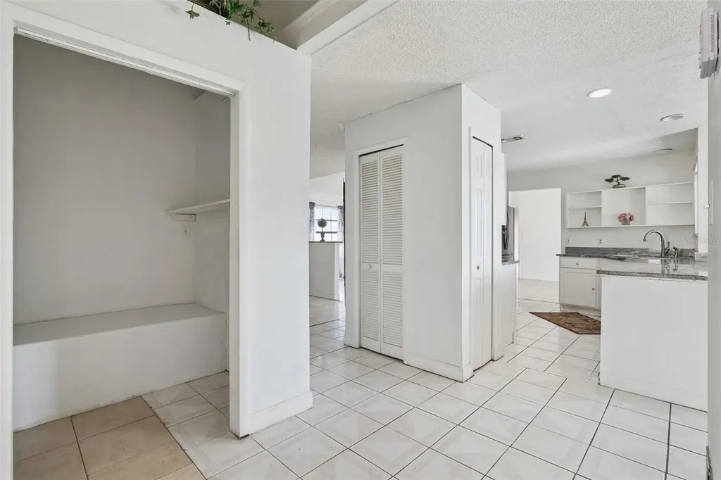 6700 Crescent Ridge Road Orlando FL 32810