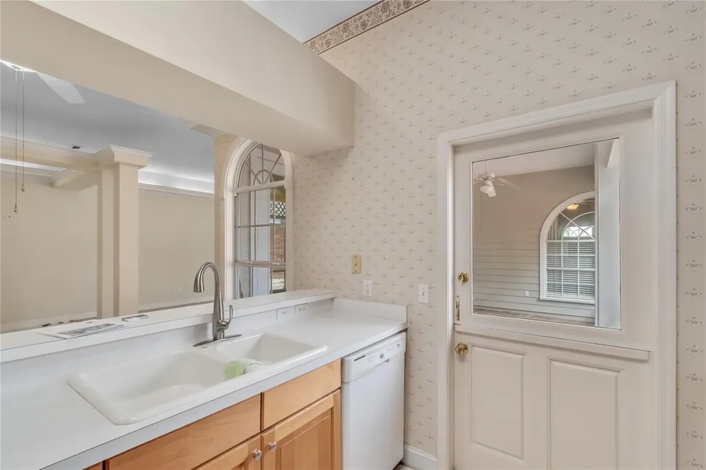 10442 NW 35th Place Gainesville FL 32606