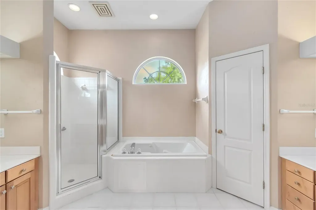 10442 NW 35th Place Gainesville FL 32606