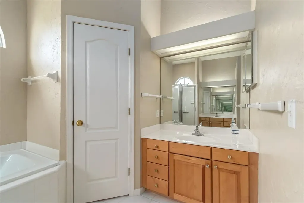 10442 NW 35th Place Gainesville FL 32606