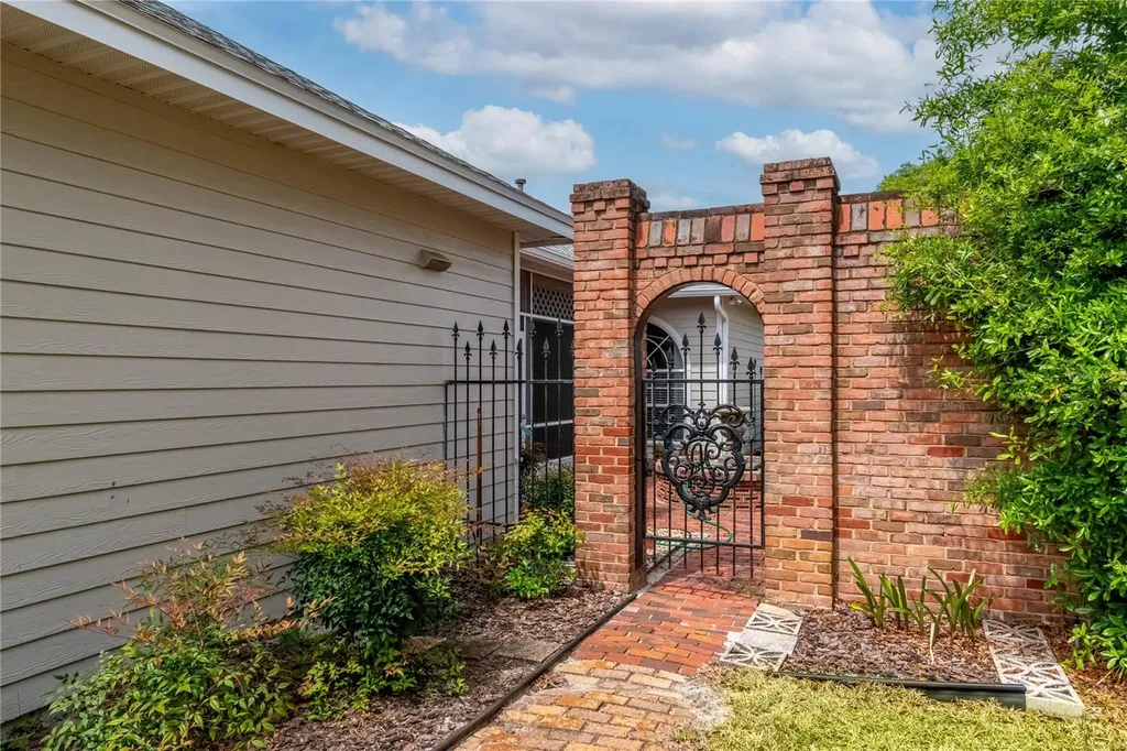 10442 NW 35th Place Gainesville FL 32606