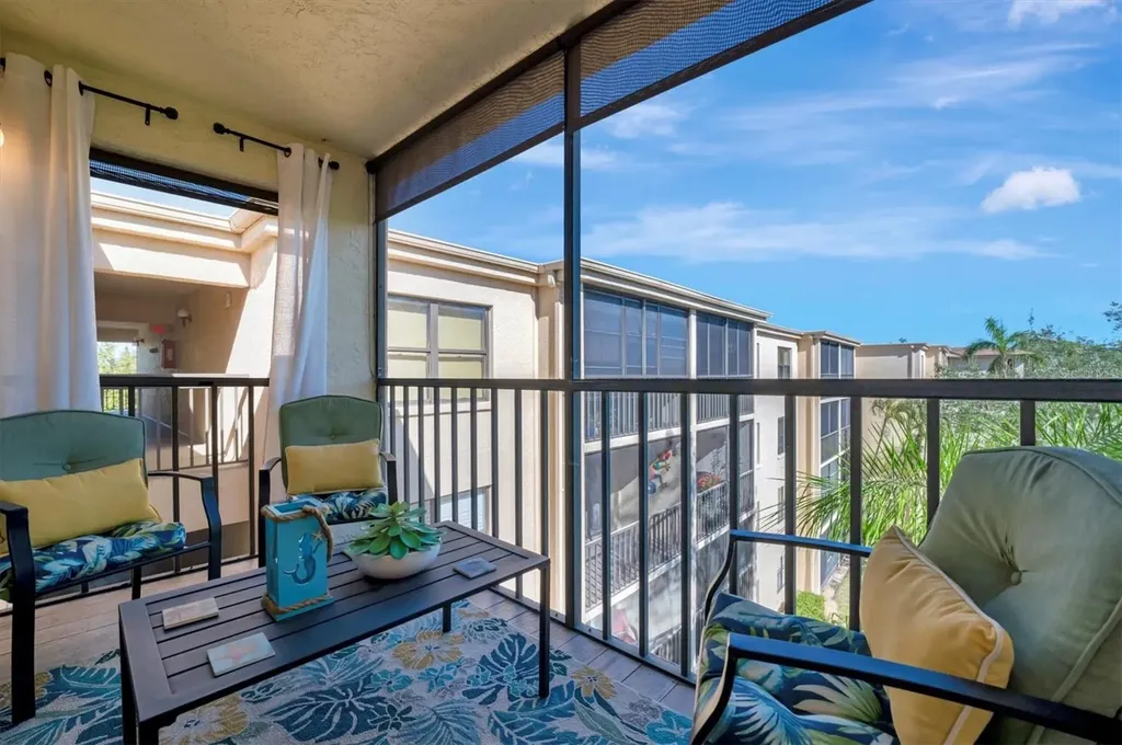 625 30th Avenue W Bradenton FL 34205