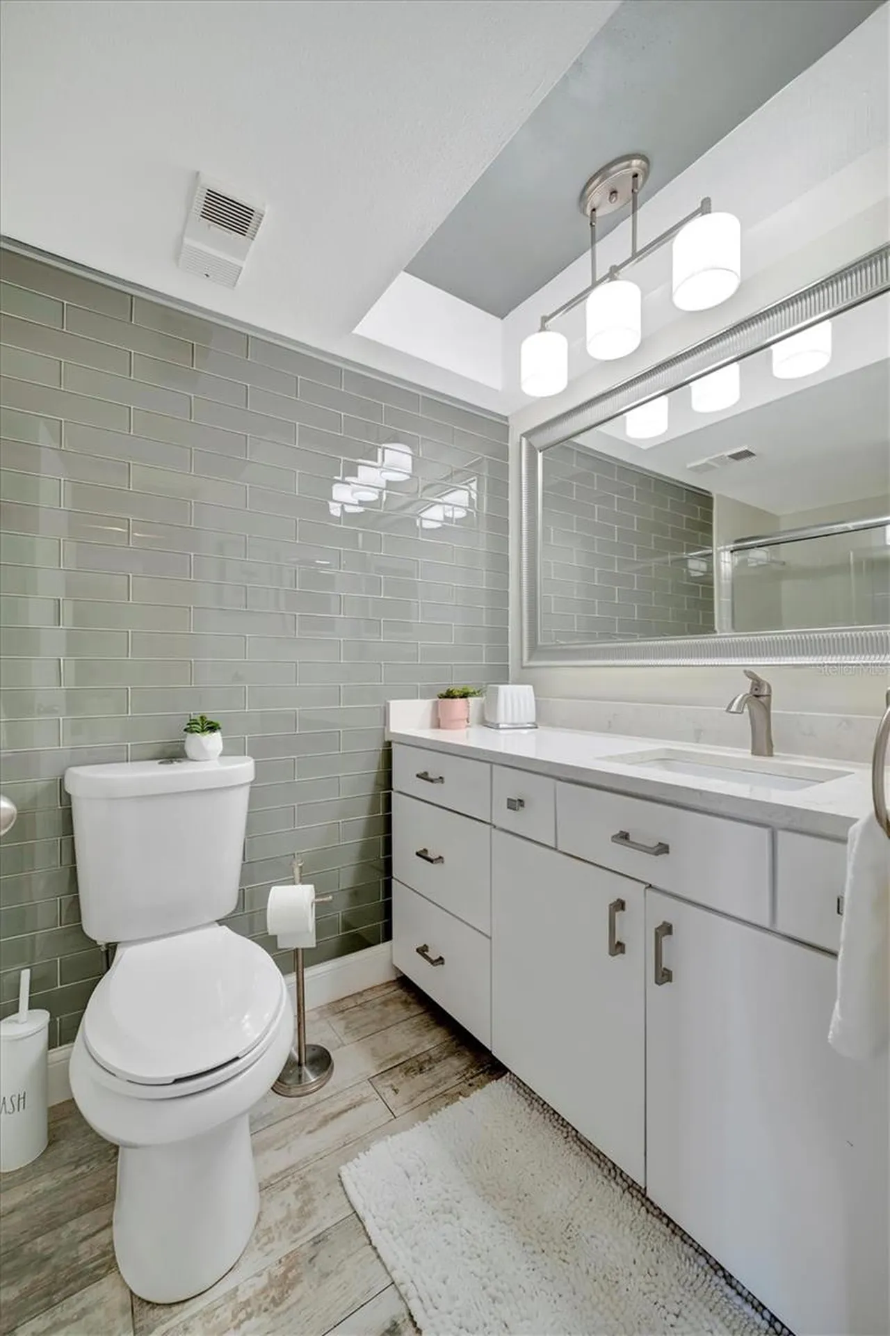 625 30th Avenue W Bradenton FL 34205