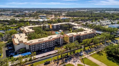 625 30th Avenue W Bradenton FL 34205