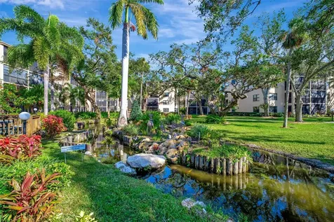 625 30th Avenue W Bradenton FL 34205