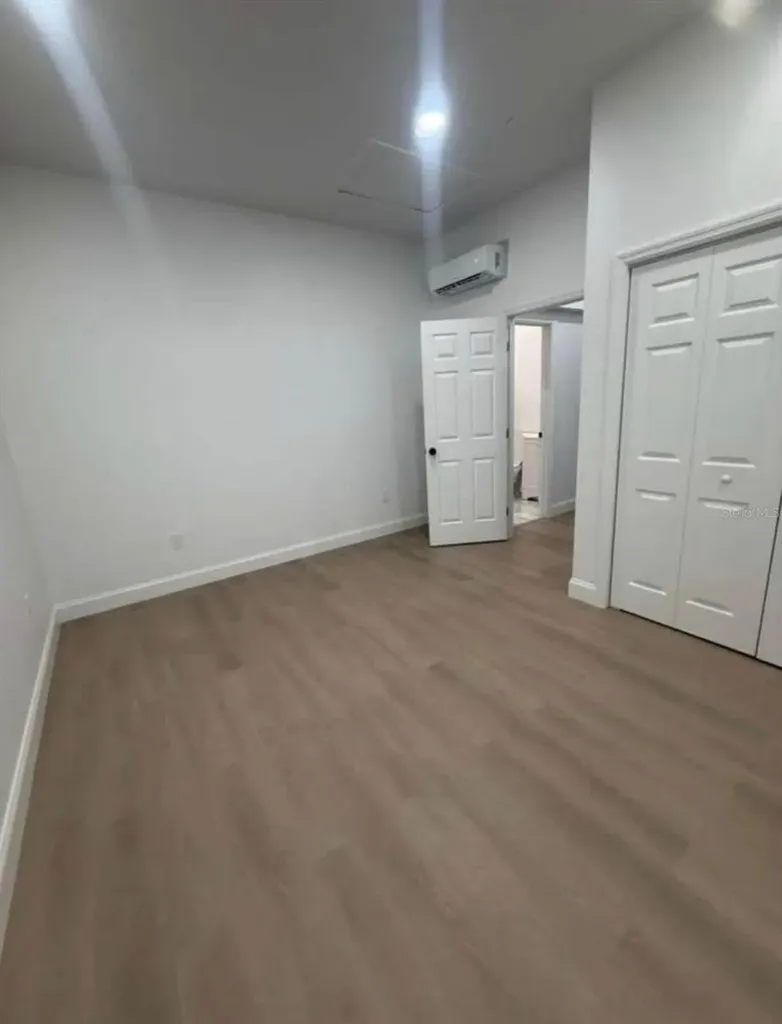 5103 E 18th Avenue Tampa FL 33619