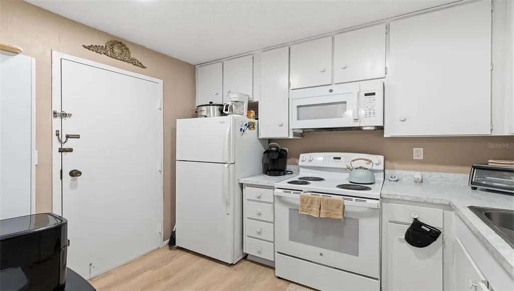 2700 Bayshore Boulevard Dunedin FL 34698