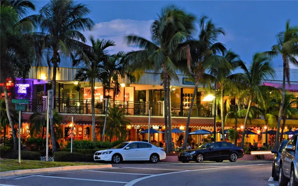 96 Twin Shores Boulevard Longboat Key FL 34228