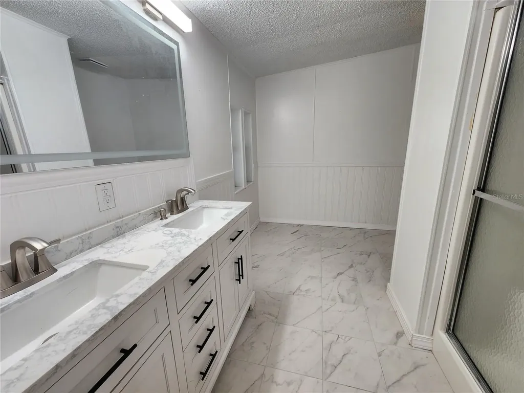 1209 Blue Sky Place Dover FL 33527