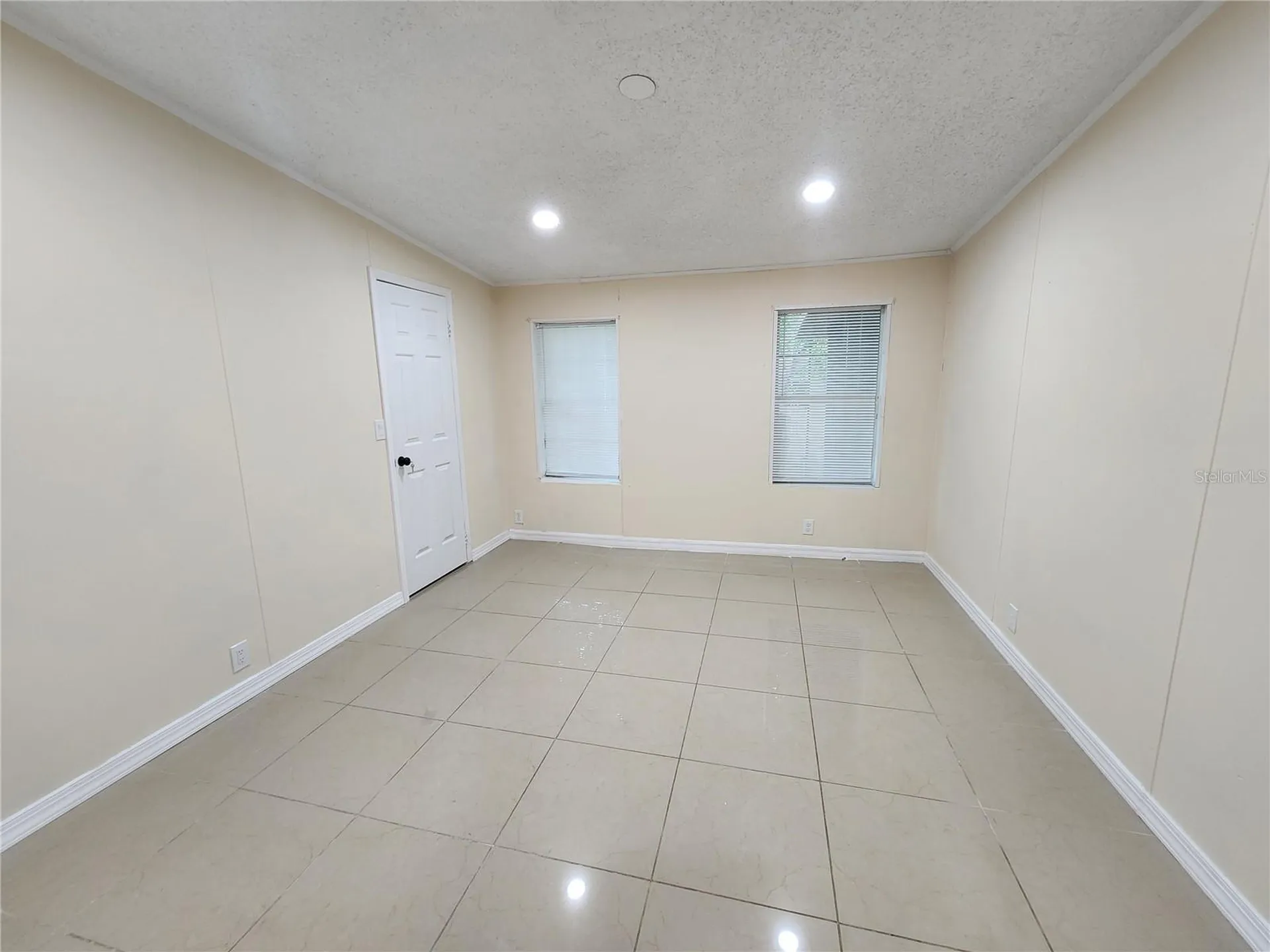 1209 Blue Sky Place Dover FL 33527