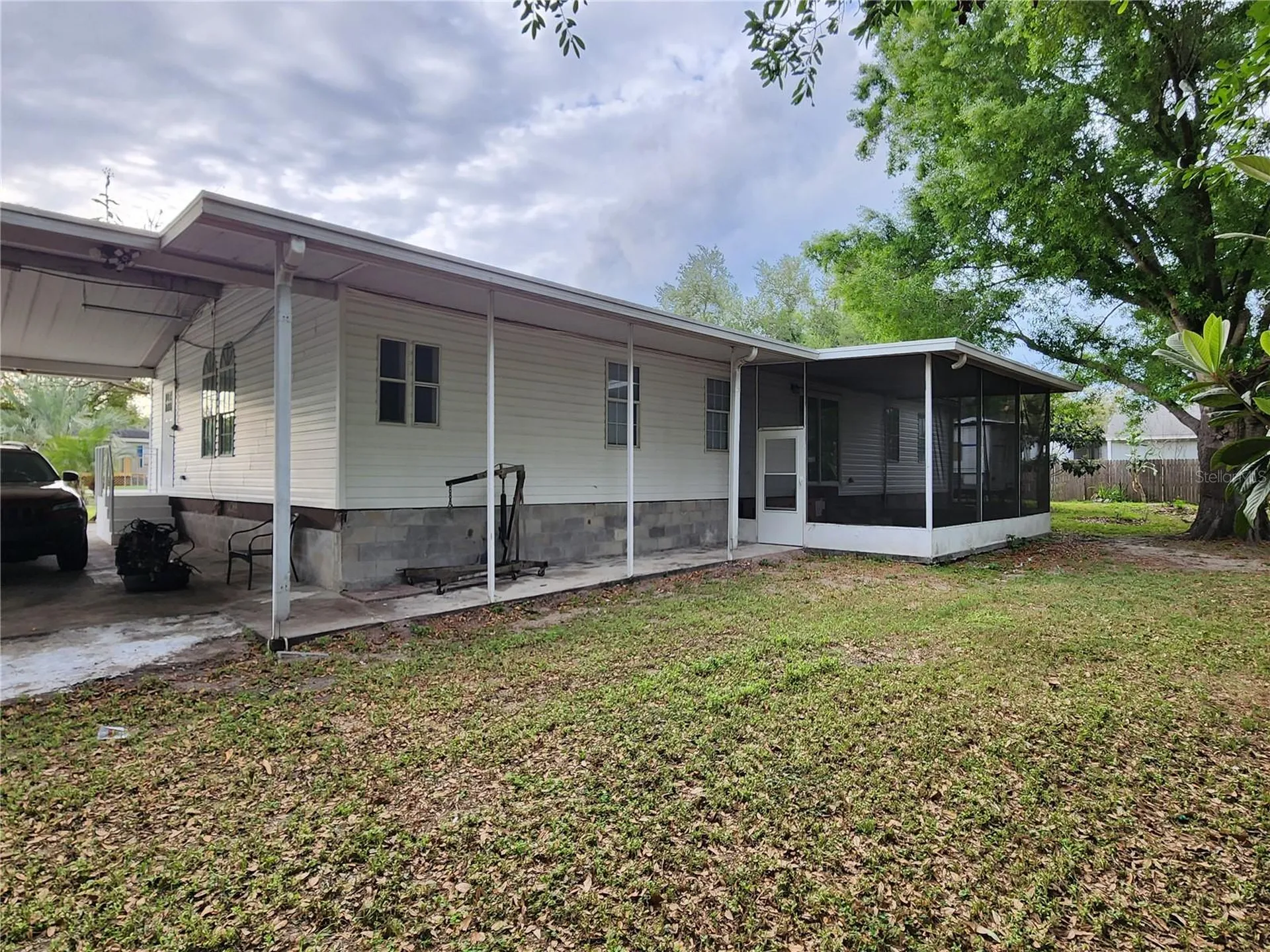 1209 Blue Sky Place Dover FL 33527