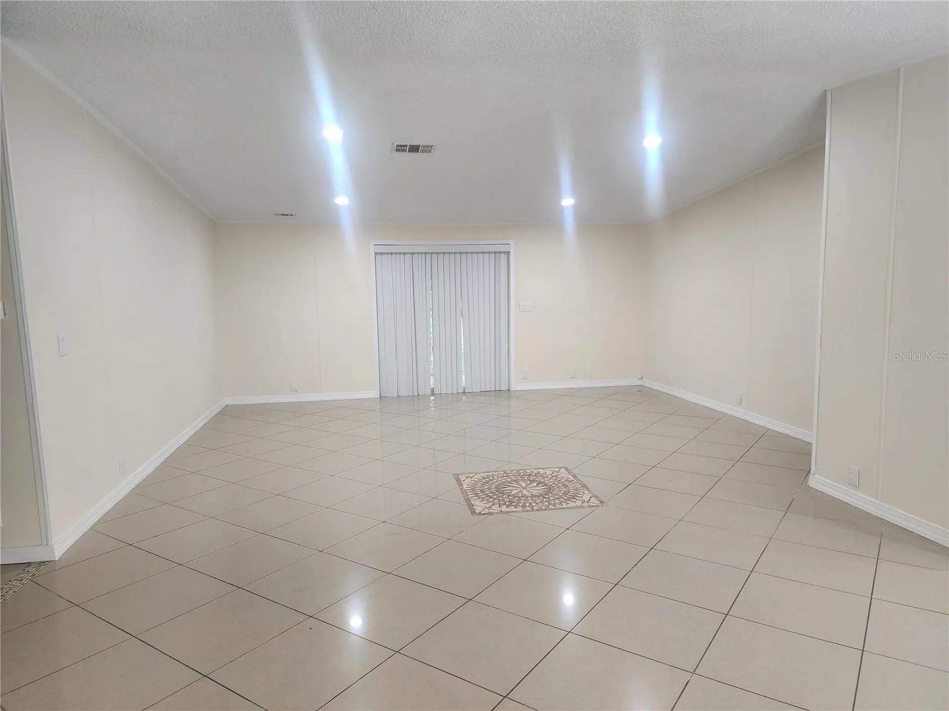 1209 Blue Sky Place Dover FL 33527