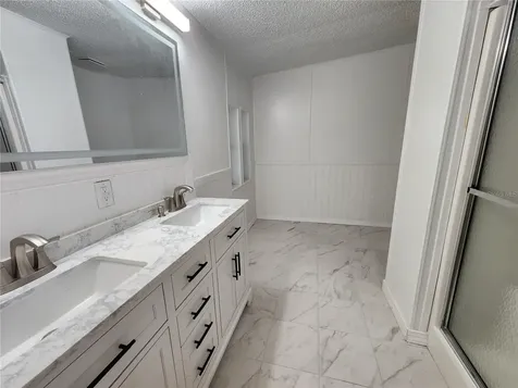 1209 Blue Sky Place Dover FL 33527