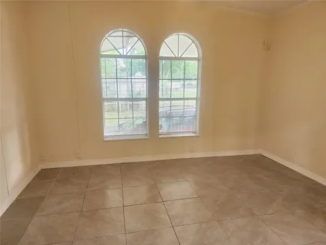 1209 Blue Sky Place Dover FL 33527