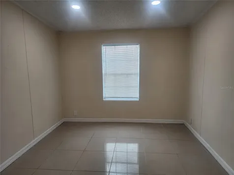 1209 Blue Sky Place Dover FL 33527