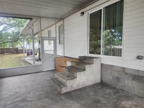 1209 Blue Sky Place Dover FL 33527