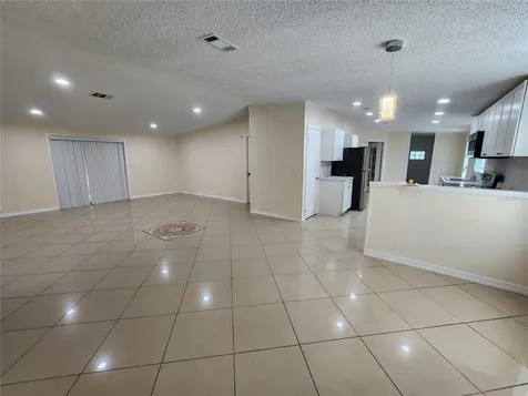 1209 Blue Sky Place Dover FL 33527