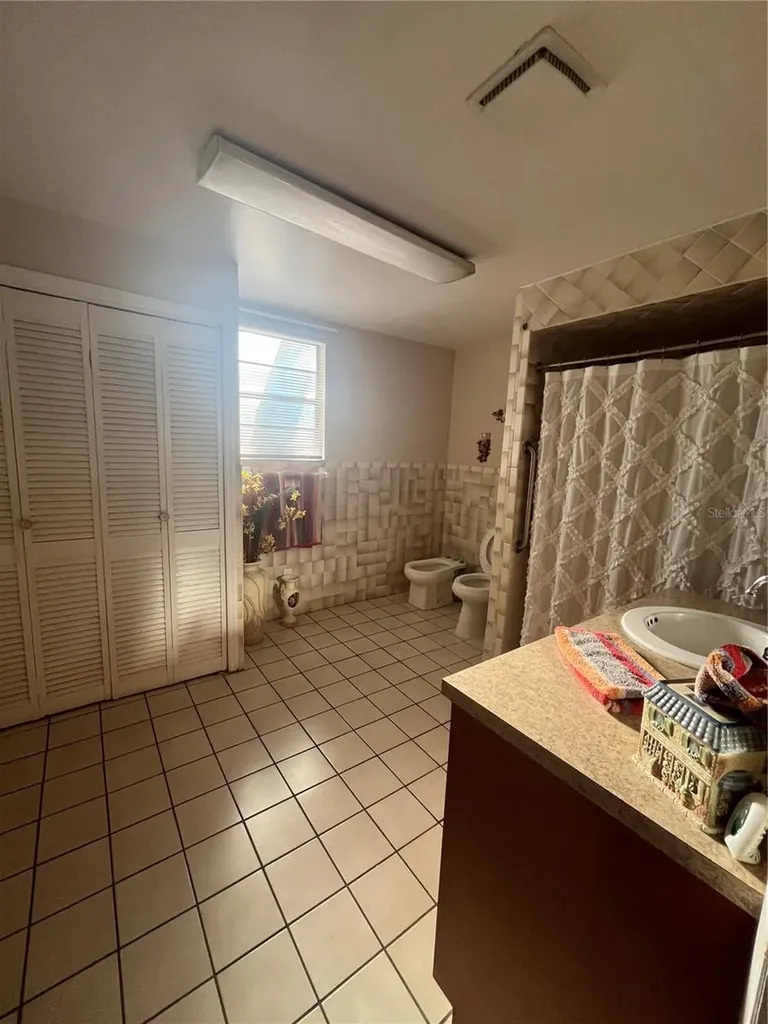 2405 Corrine Street Tampa FL 33605