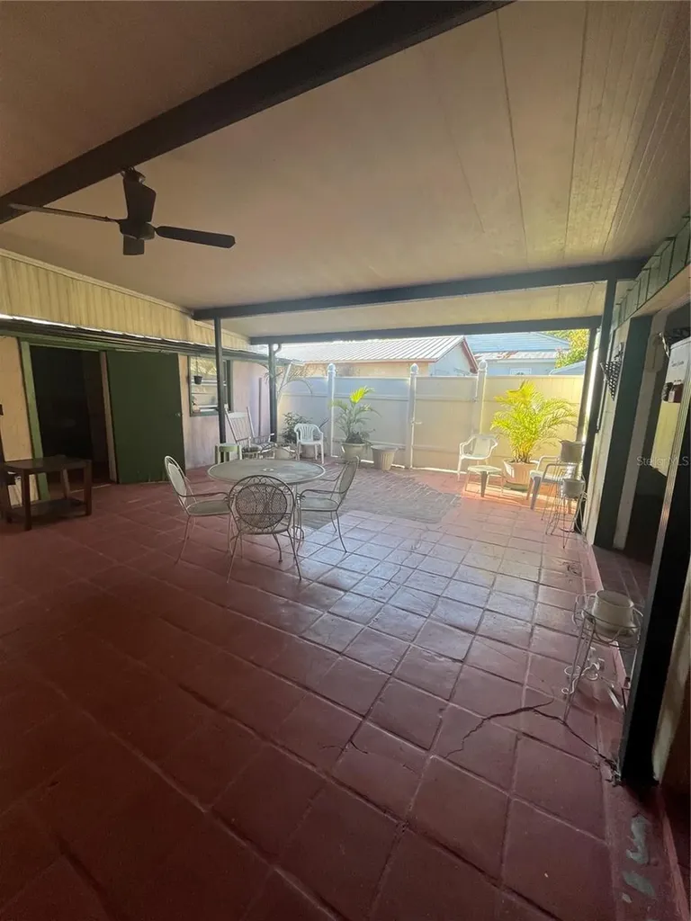 2405 Corrine Street Tampa FL 33605
